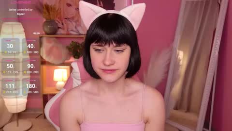 Snapshot of lilla_moon chatting on 10-04-25, 02:37 Lilu online show from 10-04-25, 02:37