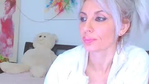 Lara online show from 01-31-26, 10:52