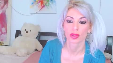 Lara online show from 03-23-26, 08:13