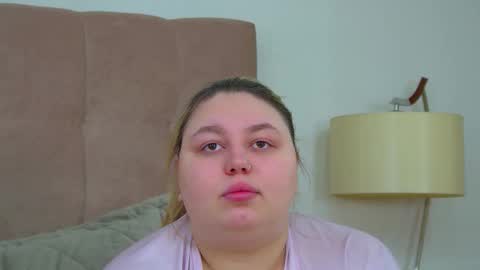 LillianHaig online show from 02-08-26, 06:39