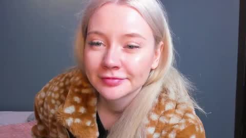 lillie_berry online show from 04-12-26, 04:28