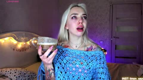 LilliMoore online show from 05-19-26, 11:44