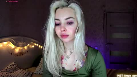 LilliMoore online show from 05-22-26, 11:21