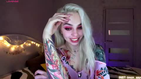 LilliMoore online show from 06-22-26, 11:46