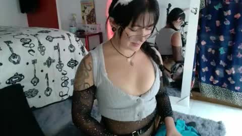 lillith_777 online show from 01-05-26, 05:27