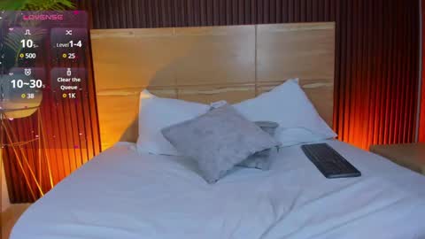 L I L L Y online show from 03-11-25, 02:29