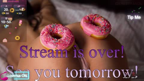 Lilly  online show from 01-20-25, 03:26