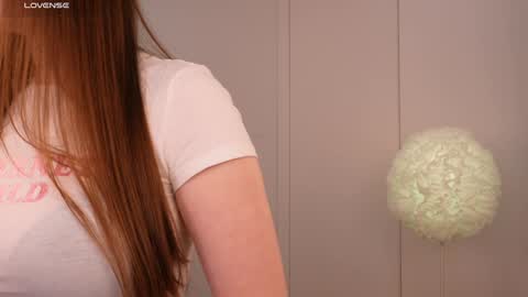 Snapshot of lilly_colins chatting on 01-29-25, 03:47 Lilly Colins online show from 01-29-25, 03:47