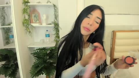 Sweety Lilly Love  online show from 12-19-24, 04:02