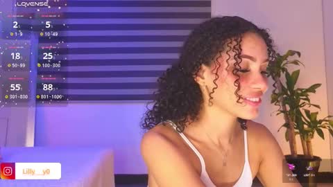 Snapshot of lilly_dollss chatting on 12-07-24, 05:53 Sofia online show from 12-07-24, 05:53