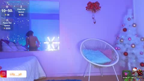 Snapshot of lilly_dollss chatting on 01-04-25, 01:42 Sofia online show from 01-04-25, 01:42