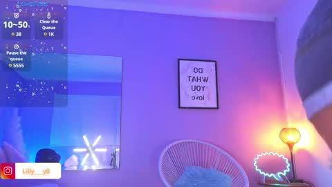 Snapshot of lilly_dollss chatting on 01-28-25, 01:49 Sofia online show from 01-28-25, 01:49