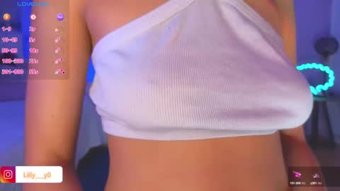 Snapshot of lilly_dollss chatting on 02-18-25, 05:42 Sofia online show from 02-18-25, 05:42