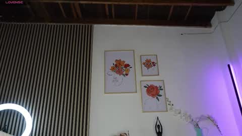 Snapshot of lilly_dollss chatting on 09-14-25, 12:48 Sofia online show from 09-14-25, 12:48