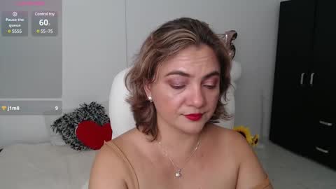 Snapshot of lilly_milf chatting on 01-26-25, 02:24 Lilly online show from 01-26-25, 02:24