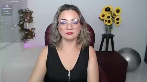 Lilly online show from 03-12-26, 01:50