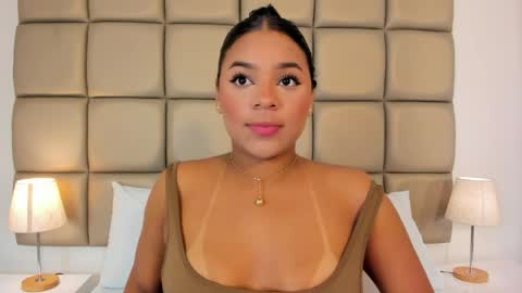 Lilly  online show from 05-20-26, 03:34