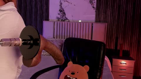 Lilly Ortiz online show from 03-28-26, 11:32