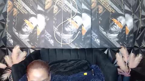 lilmissbaddiexxx online show from 11-18-25, 04:44