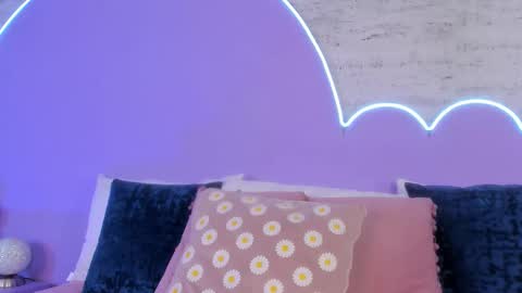 Lilou online show from 12-03-25, 12:03