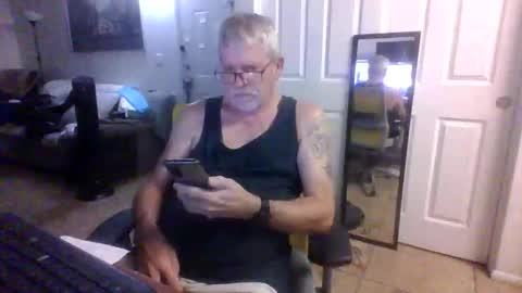 lilpackage69 online show from 10-17-25, 02:37