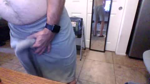 Snapshot of lilpackage69 chatting on 06-15-26, 10:01 lilpackage69 online show from 06-15-26, 10:01