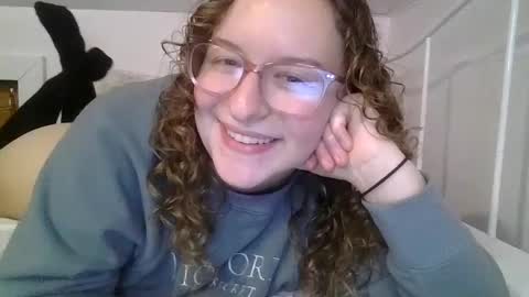 LilPies  online show from 12-19-24, 12:02