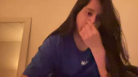 lilprincessxoxo_ online show from 06-17-26, 02:25