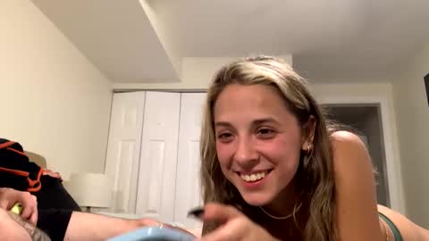 lilslutxxxbangz online show from 02-25-26, 04:00