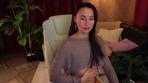 Lilu online show from 11-19-25, 04:12