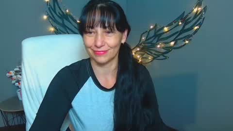 lilugrants online show from 07-10-26, 12:37