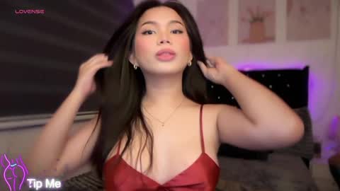 Snapshot of lily_ash chatting on 05-09-26, 01:55 Lily- DONT FORGET TO FOLLOW ME HERE online show from 05-09-26, 01:55