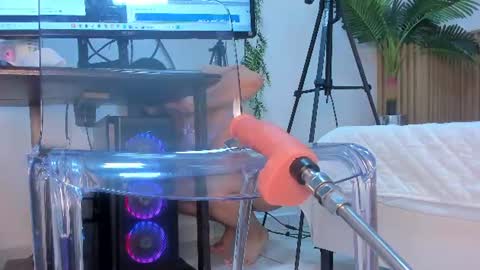 lily_cole27 online show from 06-26-26, 01:15