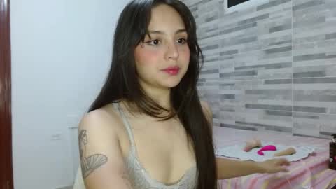 Snapshot of lily_crushx chatting on 05-30-26, 06:10 Lirio online show from 05-30-26, 06:10