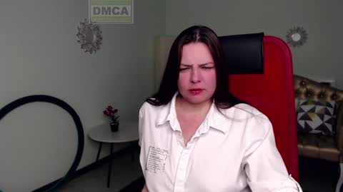 Lily online show from 01-07-25, 10:22