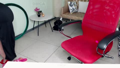 Lily online show from 01-09-25, 12:41