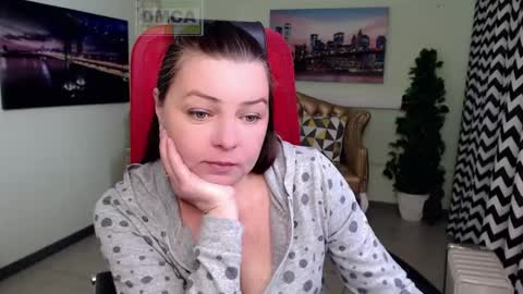 Lily online show from 04-23-26, 05:08