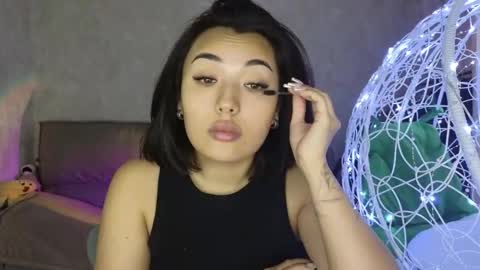 Lily online show from 11-11-25, 06:46