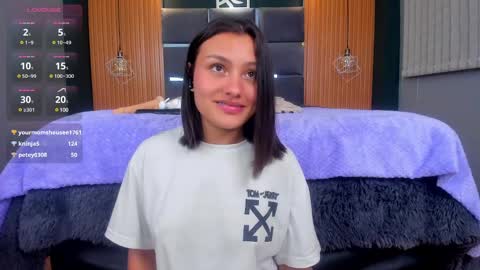 Snapshot of lily_fox1 chatting on 02-04-25, 09:38 Lily online show from 02-04-25, 09:38