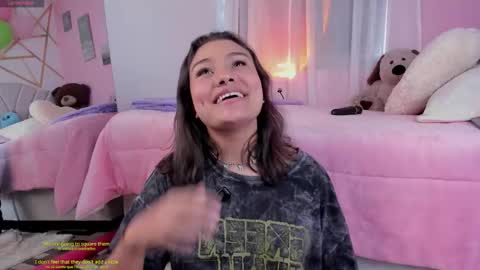 Snapshot of lily_fox1 chatting on 09-24-25, 08:12 Lily online show from 09-24-25, 08:12