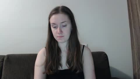 lily_love_x online show from 02-20-25, 12:19