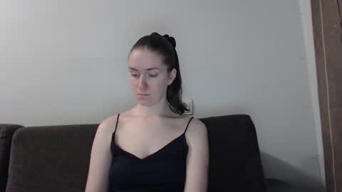 lily_love_x online show from 12-20-25, 03:24