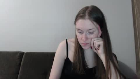 lily_love_x online show from 04-20-26, 11:17