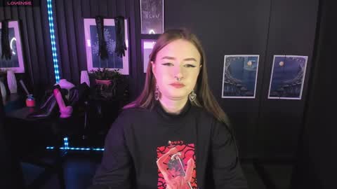 Lily online show from 01-14-25, 08:41