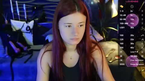 Snapshot of lily_moonlight chatting on 08-04-26, 07:33 Lily online show from 08-04-26, 07:33
