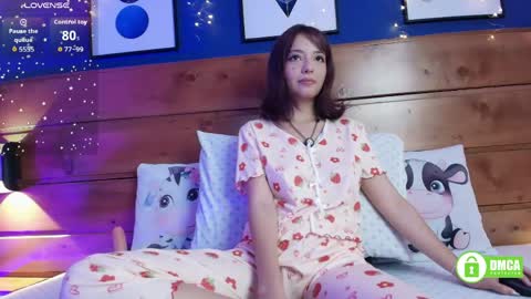 Lily  online show from 06-06-26, 07:51
