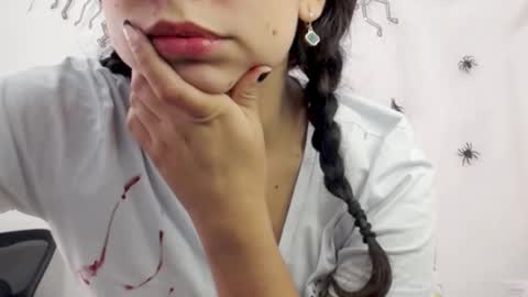 Lily Roberts online show from 10-12-25, 03:44