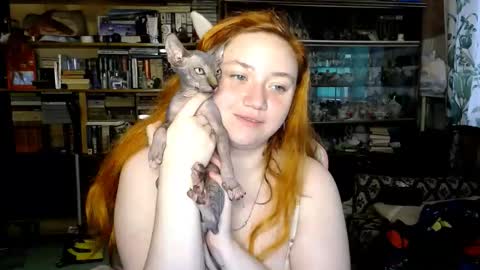 Alice online show from 09-20-25, 01:34