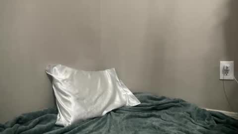 Snapshot of lily_slut420071 chatting on 06-07-26, 02:16 lily_slut420071 online show from 06-07-26, 02:16