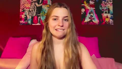 Snapshot of lily_smily chatting on 01-17-26, 09:18 Lily online show from 01-17-26, 09:18